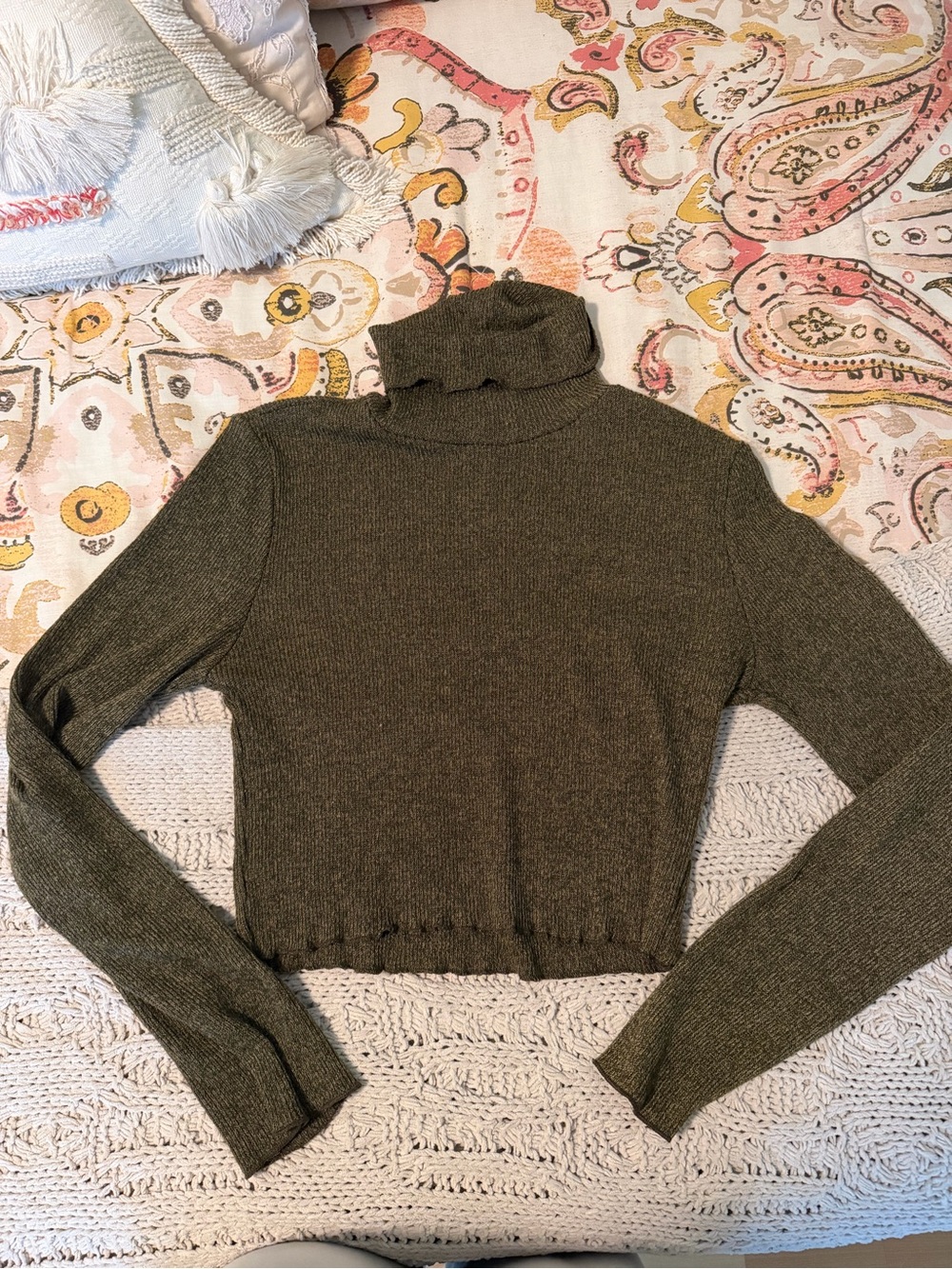 Zara Olive Green Turtleneck Crop Sweater - Women